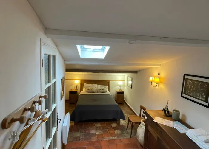 Chambres d' hôtes l'Escalo à Moutiers-Ste-Marie (04360)